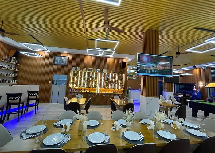 Cave Beach Resort - Boutique Accomodation